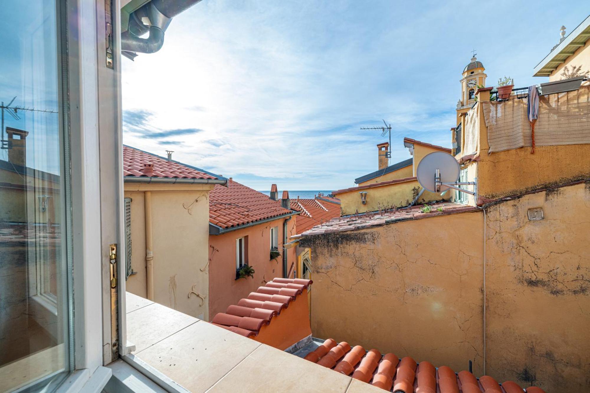 Le Bougainvillier Menton Vieille Ville Bagian luar foto